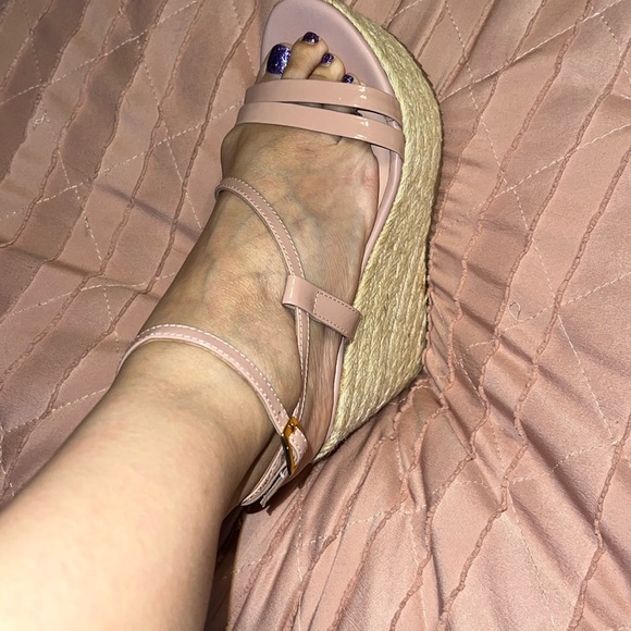 Sandals - Picture 2 of 12